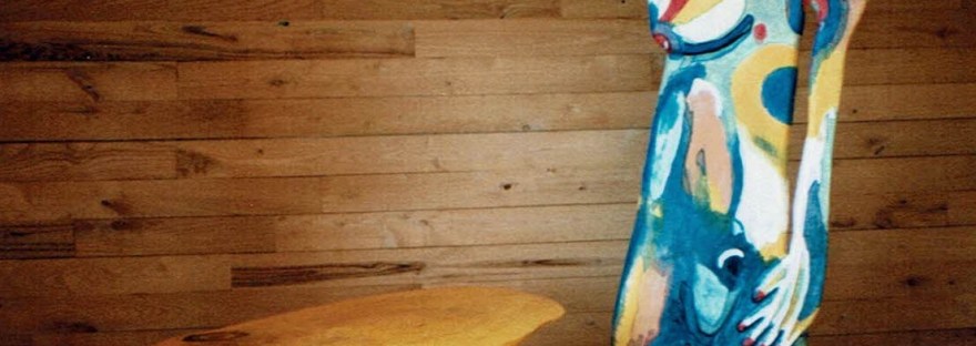 La Table et la Chaise "Susan Lady" a été créé par Chris Le Guen artiste peintre et sculptrice